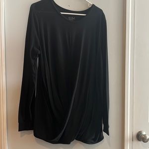 Isabel maternity long sleeve shirt black. XL